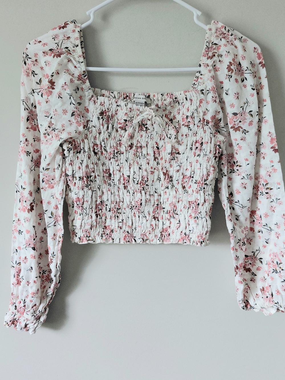 American Eagle Outfitters White Crop Top with Pink Floral